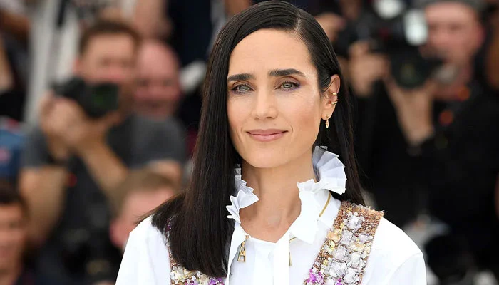 Jennifer Connelly’s Oscar Triumph: Behind the Scenes of a Frozen Moment